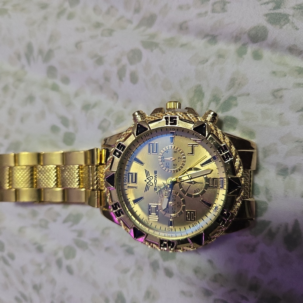 Men's gold watch